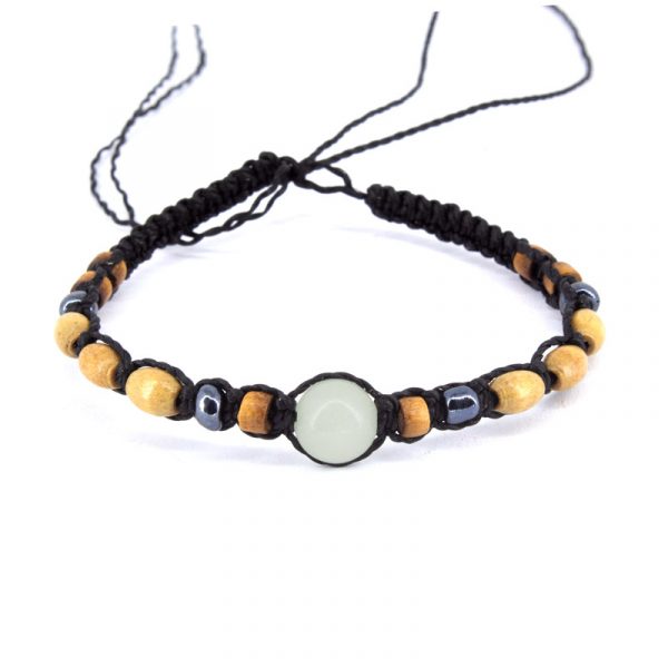 Pulseira de macramê fotoluminescente
