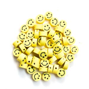 Miçanga de Smile é ideal para confecção de colares, pulseiras, brincos e acessórios em geral.